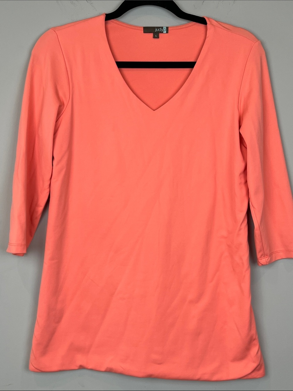 EUC JudyP Sanda V-Neck 3/4 Sleeve Top Shirt Coral Shirt Women’s Size Small